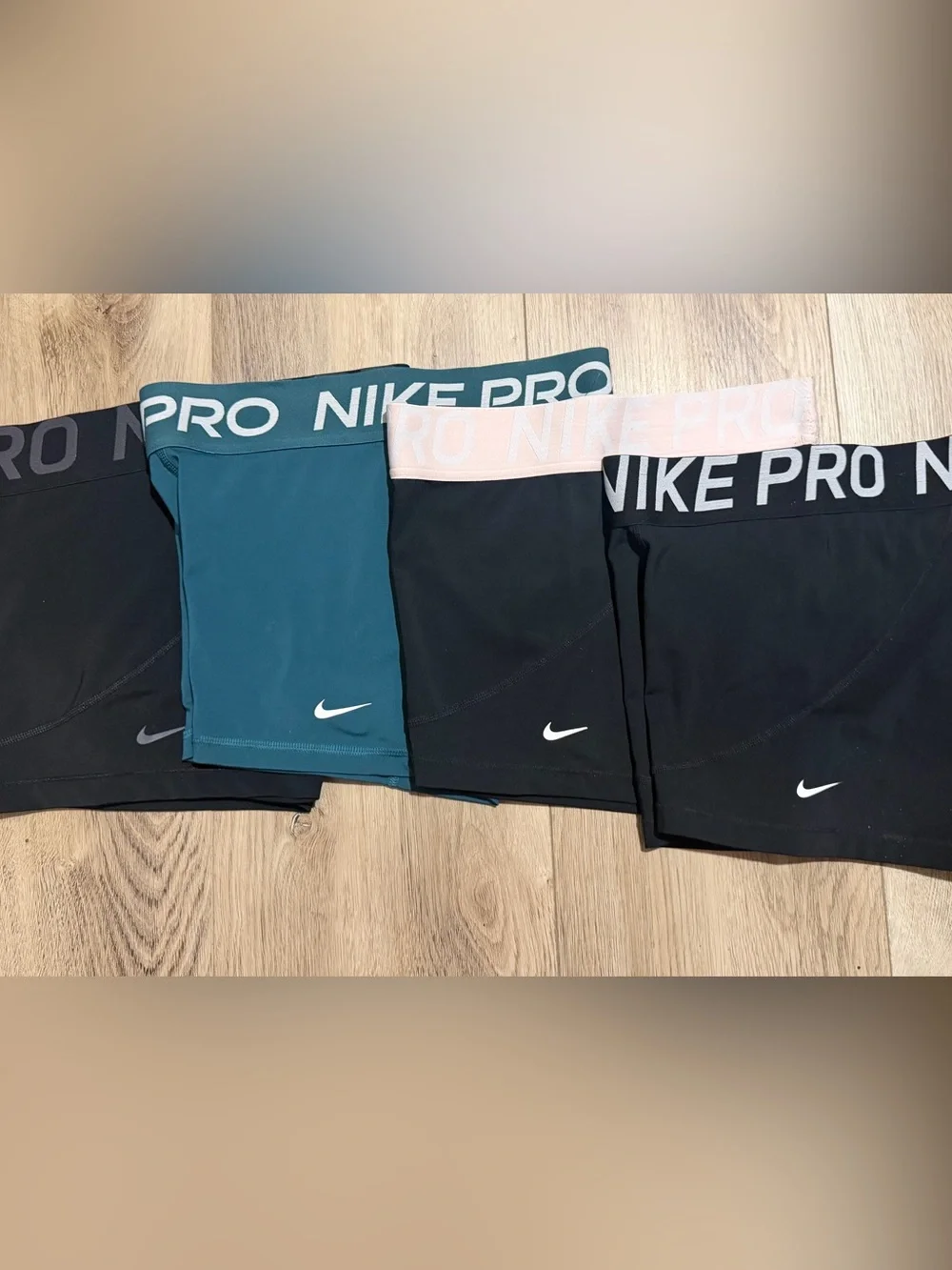 Nike Pro Women’s Performance Shorts bundle Medium